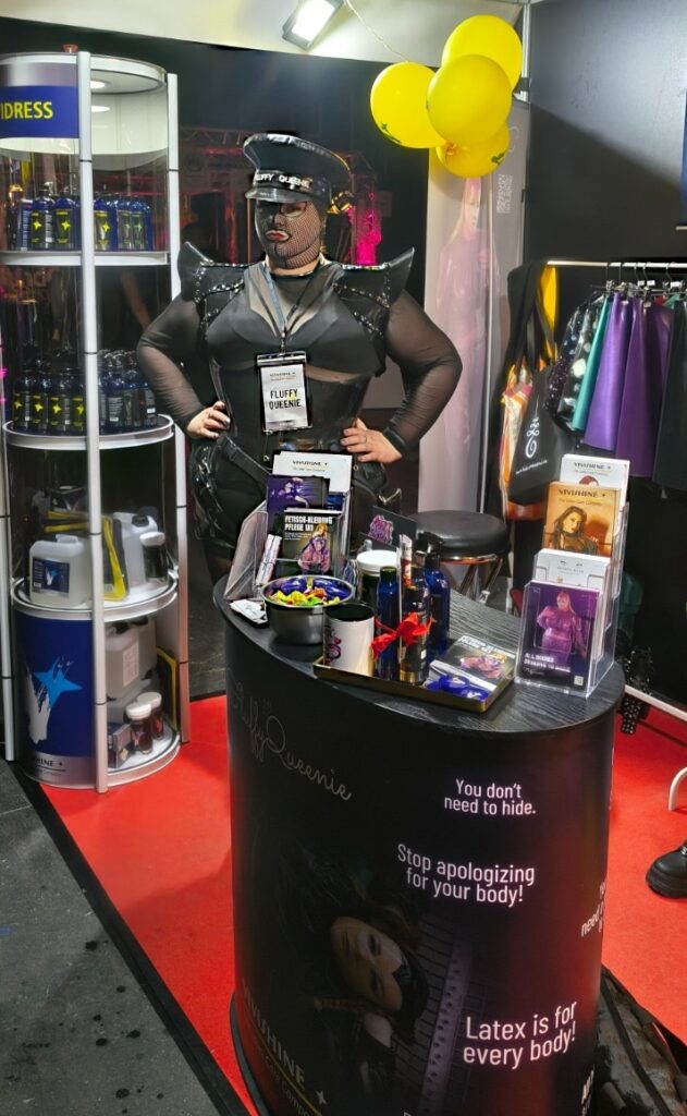 Queenies Booth Boundcon
